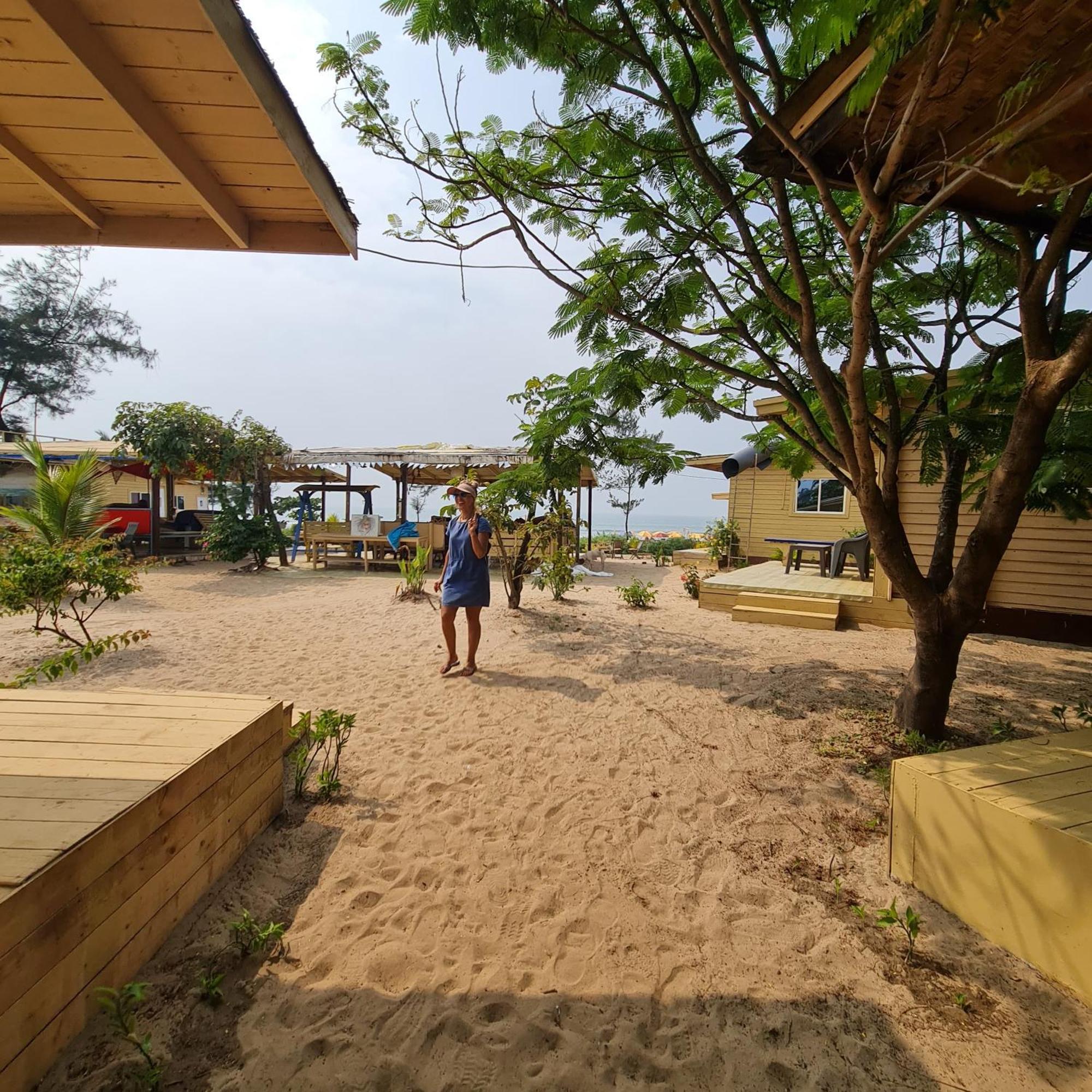 Love Temple Beach Resort アランボル エクステリア 写真